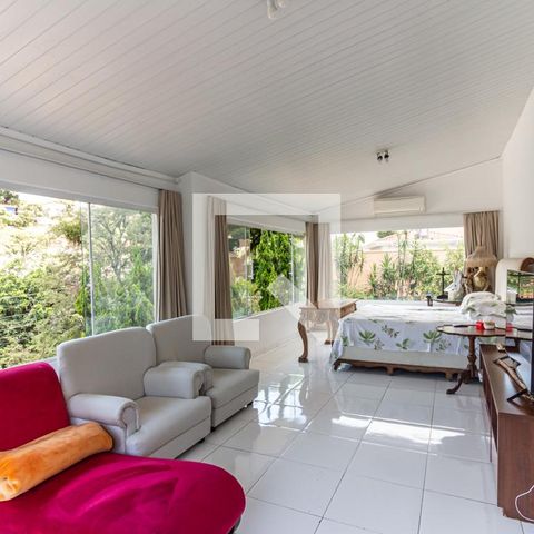 Casa à venda com 400m², 3 quartos e 10 vagas Casa à venda com 400m², 3 quartos e 10 vagasQuarto da Suíte 3