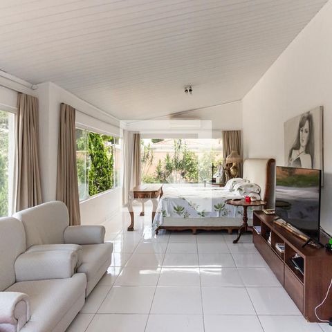 Casa à venda com 400m², 3 quartos e 10 vagas Casa à venda com 400m², 3 quartos e 10 vagasQuarto da Suíte 3