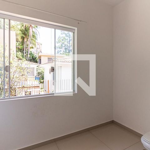 Casa à venda com 400m², 3 quartos e 10 vagas Casa à venda com 400m², 3 quartos e 10 vagasBanheiro da Suíte 2