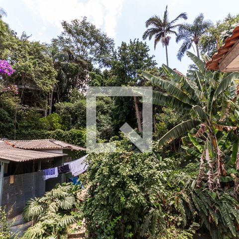 Casa à venda com 400m², 3 quartos e 10 vagas Casa à venda com 400m², 3 quartos e 10 vagasVista da Suíte 1
