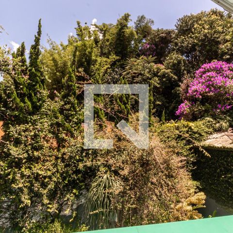Casa à venda com 400m², 3 quartos e 10 vagas Casa à venda com 400m², 3 quartos e 10 vagasVista da Suíte 1