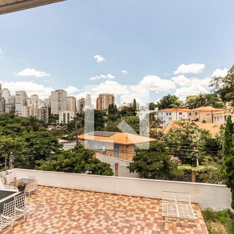 Casa à venda com 400m², 3 quartos e 10 vagas Casa à venda com 400m², 3 quartos e 10 vagasVista da Suíte 3