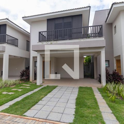 Casa de condomínio à venda com 138m², 3 quartos e 2 vagasFachada