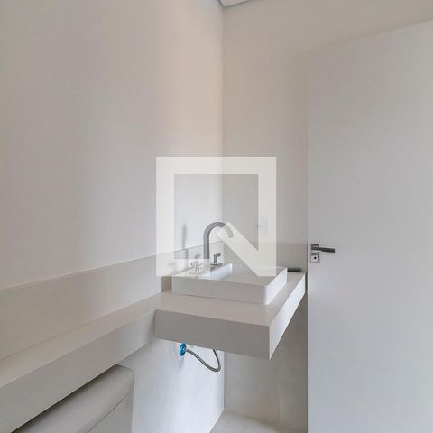 Casa de condomínio à venda com 138m², 3 quartos e 2 vagasBanheiro da suíte 2