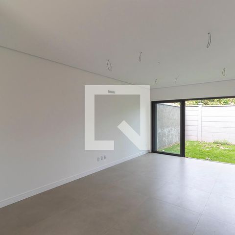 Casa de condomínio à venda com 138m², 3 quartos e 2 vagasSala