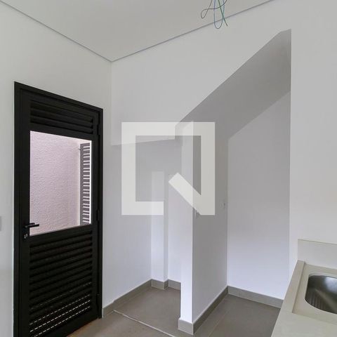 Casa de condomínio à venda com 138m², 3 quartos e 2 vagasÁrea de serviço