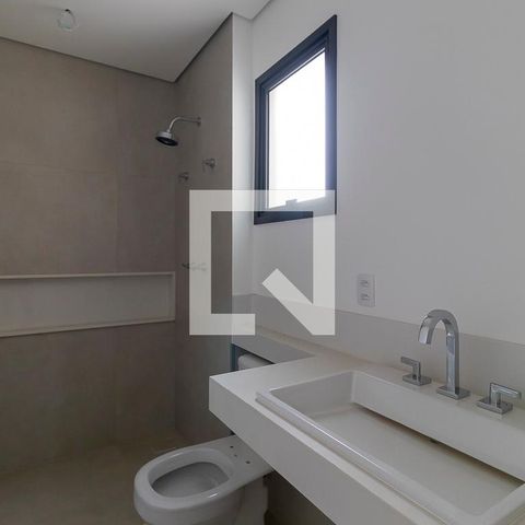 Casa de condomínio à venda com 138m², 3 quartos e 2 vagasBanheiro da suíte 1
