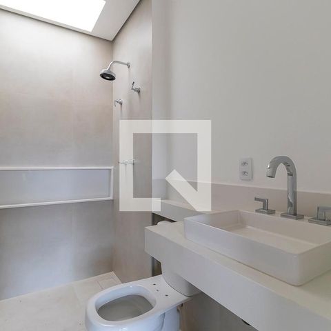 Casa de condomínio à venda com 138m², 3 quartos e 2 vagasBanheiro da suíte 3