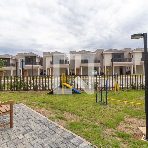 Casa de condomínio à venda com 138m², 3 quartos e 2 vagasÁrea comum - Espaço pet