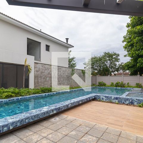Casa de condomínio à venda com 138m², 3 quartos e 2 vagasÁrea comum - Piscina