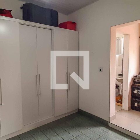 Casa à venda com 272m², 5 quartos e 6 vagas Casa à venda com 272m², 5 quartos e 6 vagasSuíte 2