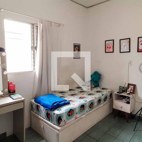 Casa à venda com 272m², 5 quartos e 6 vagas Casa à venda com 272m², 5 quartos e 6 vagasQuarto 1