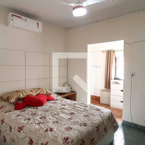 Casa à venda com 272m², 5 quartos e 6 vagas Casa à venda com 272m², 5 quartos e 6 vagasSuíte 1