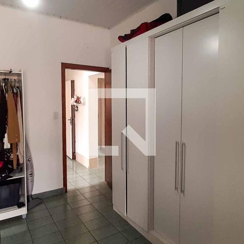Casa à venda com 272m², 5 quartos e 6 vagas Casa à venda com 272m², 5 quartos e 6 vagasSuíte 2