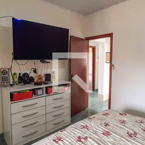 Casa à venda com 272m², 5 quartos e 6 vagas Casa à venda com 272m², 5 quartos e 6 vagasSuíte 1