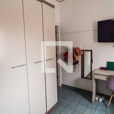 Casa à venda com 272m², 5 quartos e 6 vagas Casa à venda com 272m², 5 quartos e 6 vagasQuarto 1
