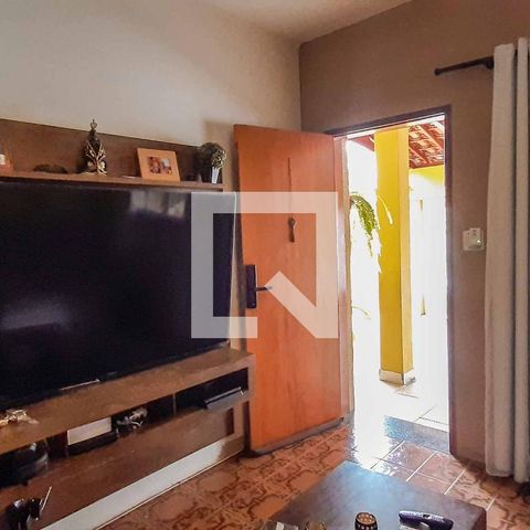 Casa à venda com 272m², 5 quartos e 6 vagas Casa à venda com 272m², 5 quartos e 6 vagasSala de Estar
