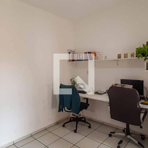 Casa à venda com 272m², 5 quartos e 6 vagas Casa à venda com 272m², 5 quartos e 6 vagasQuarto 3