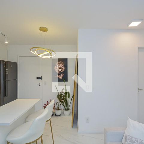 Apartamento à venda com 38m², 2 quartos e sem vaga Apartamento à venda com 38m², 2 quartos e sem vagaSala