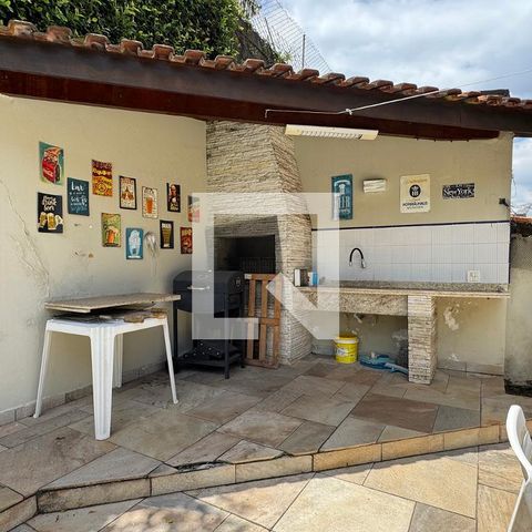 Casa de condomínio à venda com 360m², 4 quartos e 4 vagasChurrasqueira