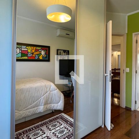 Casa de condomínio à venda com 360m², 4 quartos e 4 vagasSuíte 2