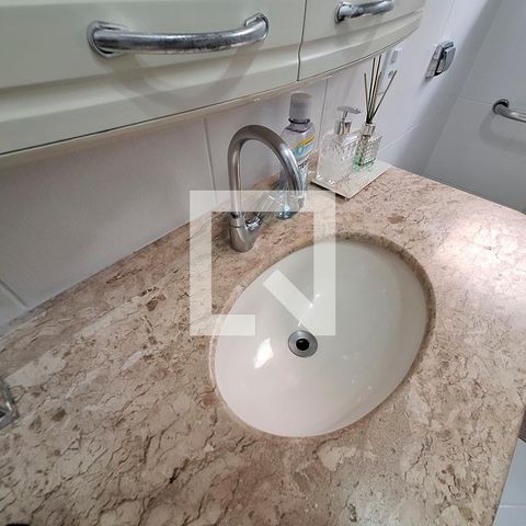 Casa à venda com 226m², 4 quartos e 4 vagas Casa à venda com 226m², 4 quartos e 4 vagasBanheiro Quarto 1