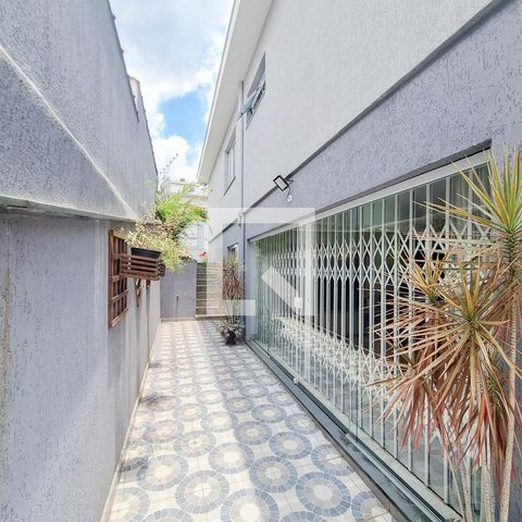 Casa à venda com 226m², 4 quartos e 4 vagas Casa à venda com 226m², 4 quartos e 4 vagasQuintal