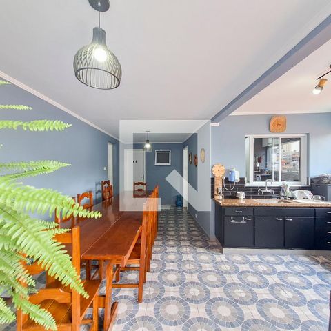 Casa à venda com 226m², 4 quartos e 4 vagas Casa à venda com 226m², 4 quartos e 4 vagasChurrasqueira