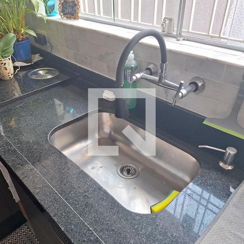 Casa à venda com 226m², 4 quartos e 4 vagas Casa à venda com 226m², 4 quartos e 4 vagasCozinha