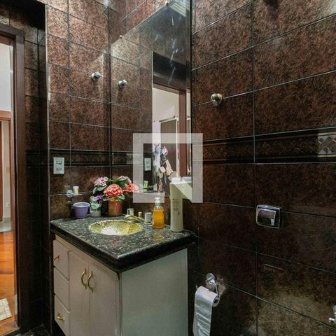 Casa de condomínio para alugar com 800m², 5 quartos e 6 vagasBanheiro Suite 1