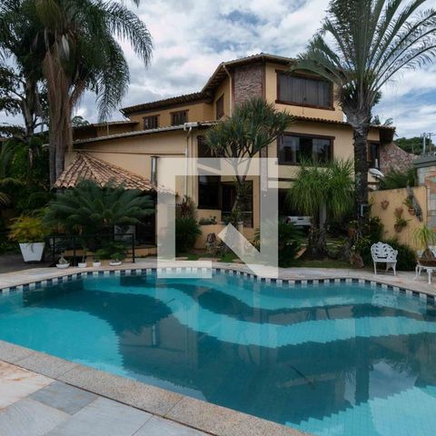Casa de condomínio para alugar com 800m², 5 quartos e 6 vagasPiscina