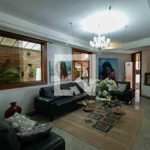 Casa de condomínio para alugar com 800m², 5 quartos e 6 vagasSala 2