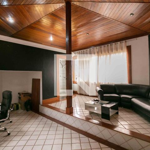 Casa de condomínio para alugar com 800m², 5 quartos e 6 vagasSala 4