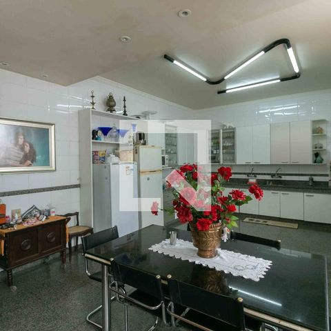 Casa de condomínio para alugar com 800m², 5 quartos e 6 vagasCozinha