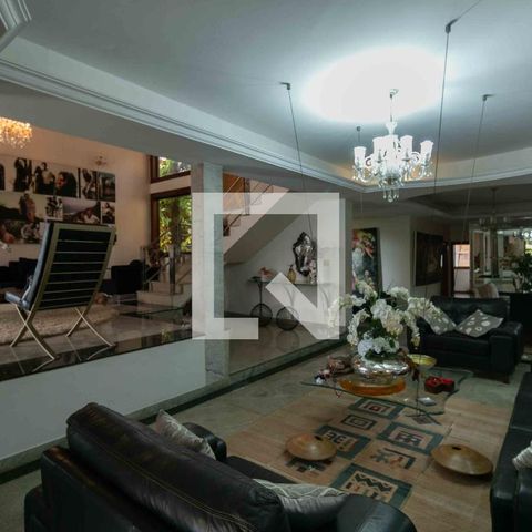 Casa de condomínio para alugar com 800m², 5 quartos e 6 vagasSala 2