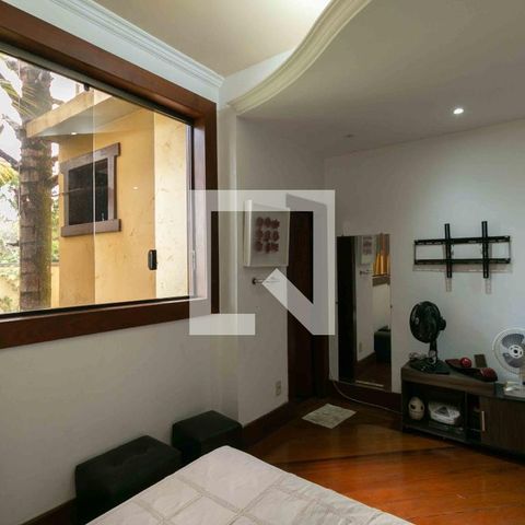 Casa de condomínio para alugar com 800m², 5 quartos e 6 vagasSuite 1
