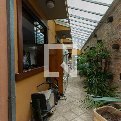 Casa de condomínio para alugar com 800m², 5 quartos e 6 vagasÁrea Externa