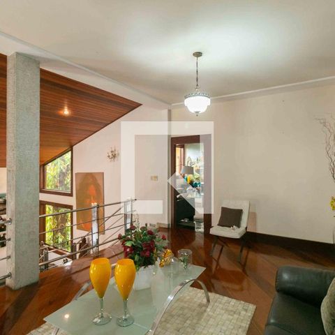 Casa de condomínio para alugar com 800m², 5 quartos e 6 vagasSala 3