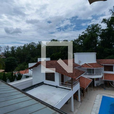 Casa de condomínio para alugar com 800m², 5 quartos e 6 vagasVista Suite 3