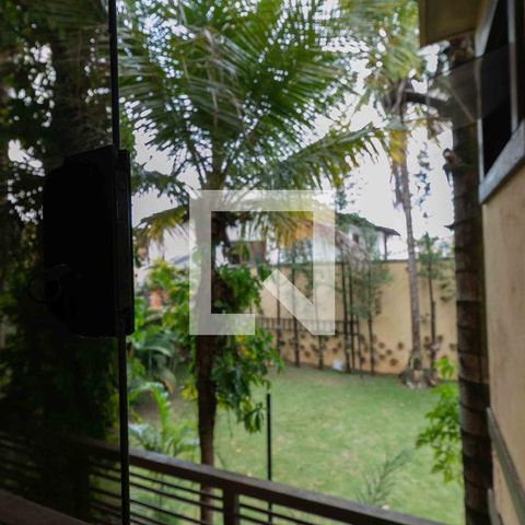 Casa de condomínio para alugar com 800m², 5 quartos e 6 vagasVista Suite 1