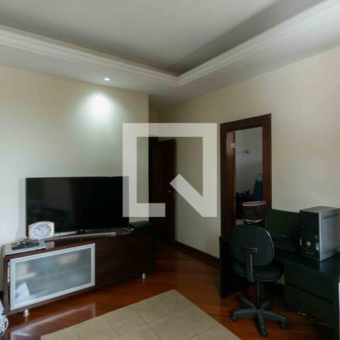 Casa de condomínio para alugar com 800m², 5 quartos e 6 vagasSuite 4