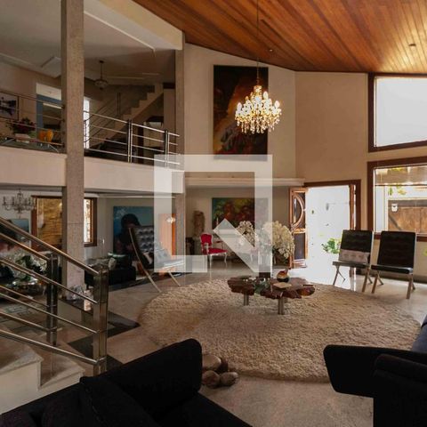 Casa de condomínio para alugar com 800m², 5 quartos e 6 vagasSala 1