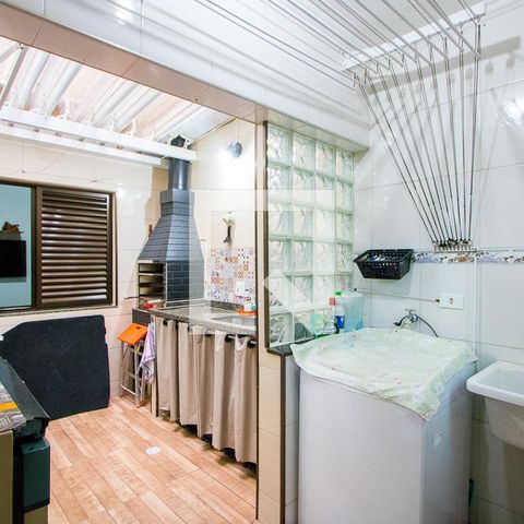 Apartamento à venda com 80m², 3 quartos e 2 vagas Apartamento à venda com 80m², 3 quartos e 2 vagasÁrea de serviço/Espaço gourmet
