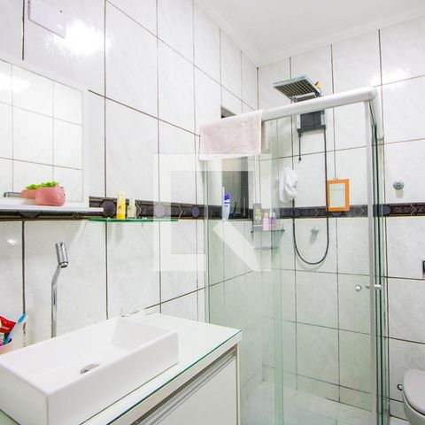 Apartamento à venda com 80m², 3 quartos e 2 vagas Apartamento à venda com 80m², 3 quartos e 2 vagasBanheiro social