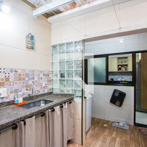 Apartamento à venda com 80m², 3 quartos e 2 vagas Apartamento à venda com 80m², 3 quartos e 2 vagasÁrea de serviço/Espaço gourmet