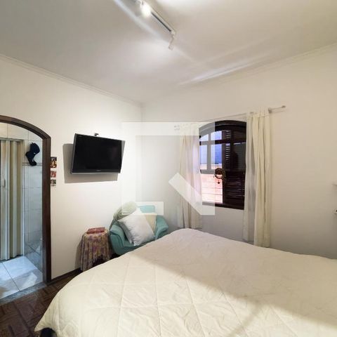 Casa à venda com 285m², 3 quartos e 3 vagas Casa à venda com 285m², 3 quartos e 3 vagasSuíte 1