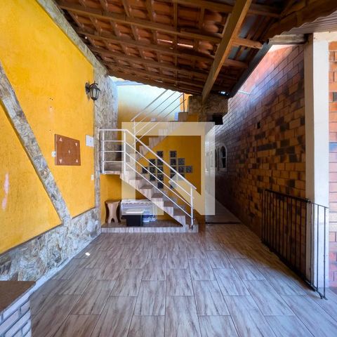 Casa à venda com 285m², 3 quartos e 3 vagas Casa à venda com 285m², 3 quartos e 3 vagasQuintal