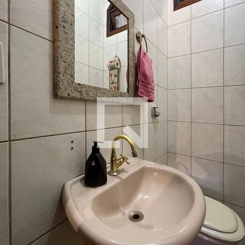 Casa à venda com 285m², 3 quartos e 3 vagas Casa à venda com 285m², 3 quartos e 3 vagasLavaboLavabo
