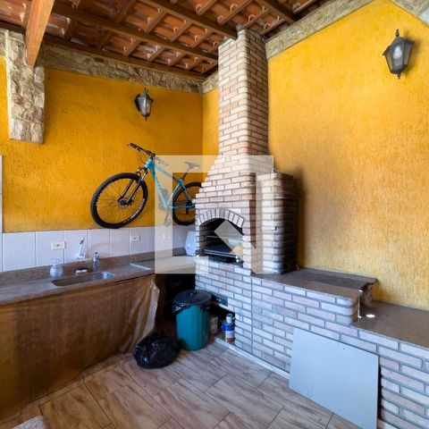 Casa à venda com 285m², 3 quartos e 3 vagas Casa à venda com 285m², 3 quartos e 3 vagasChurrasqueira