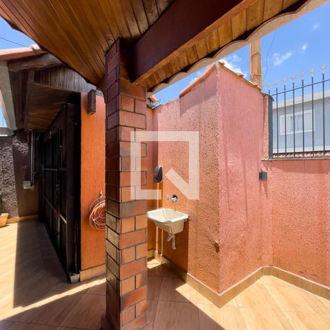 Casa à venda com 285m², 3 quartos e 3 vagas Casa à venda com 285m², 3 quartos e 3 vagasQuintal